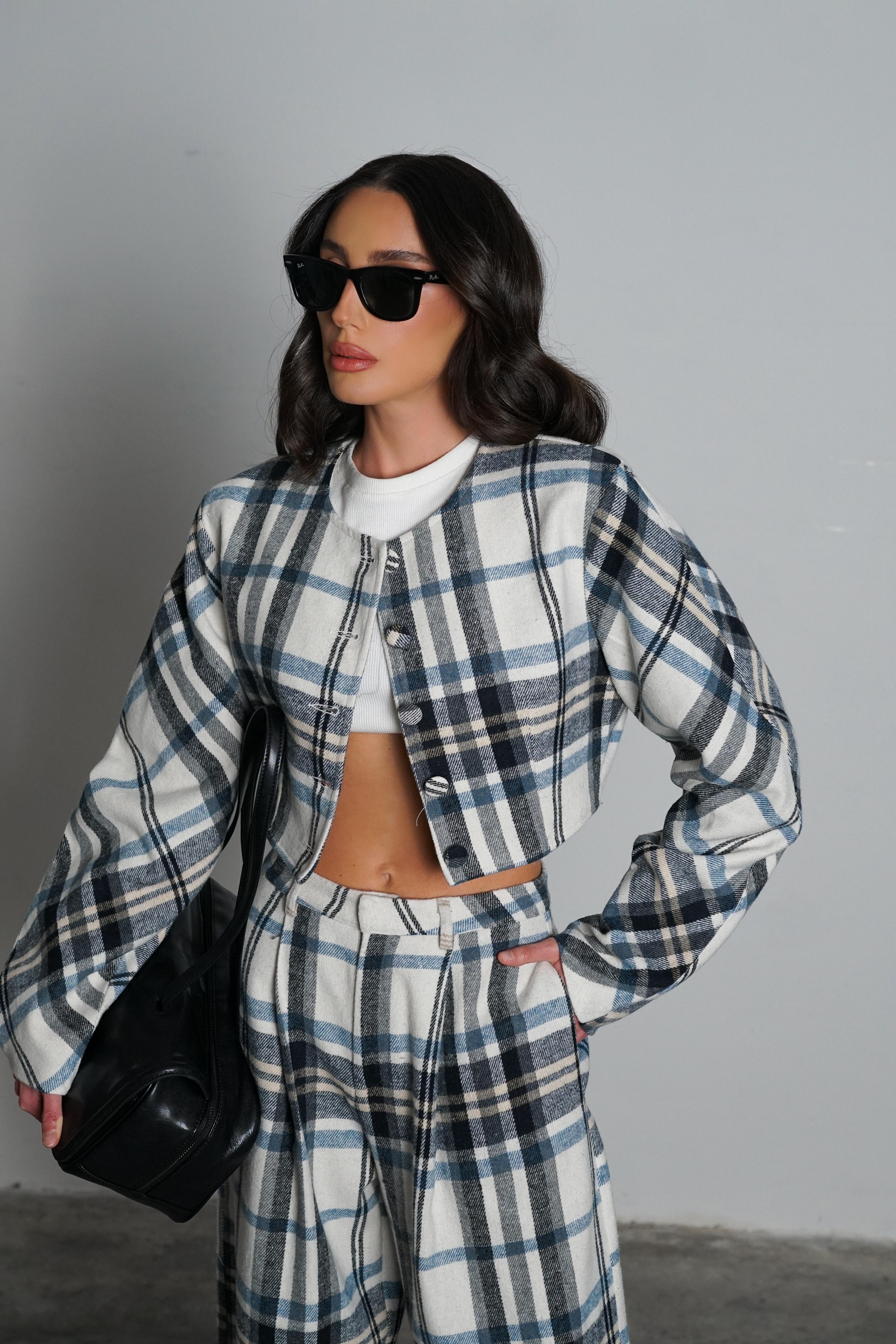 חליפת פטיסר -לבן כחול