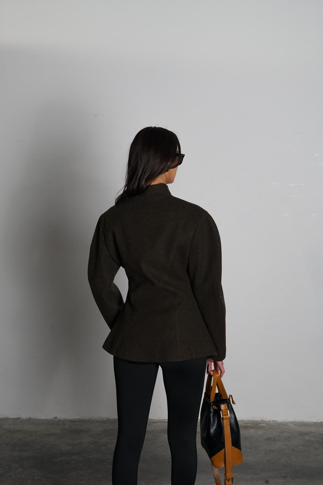 גקט מלסיה חום