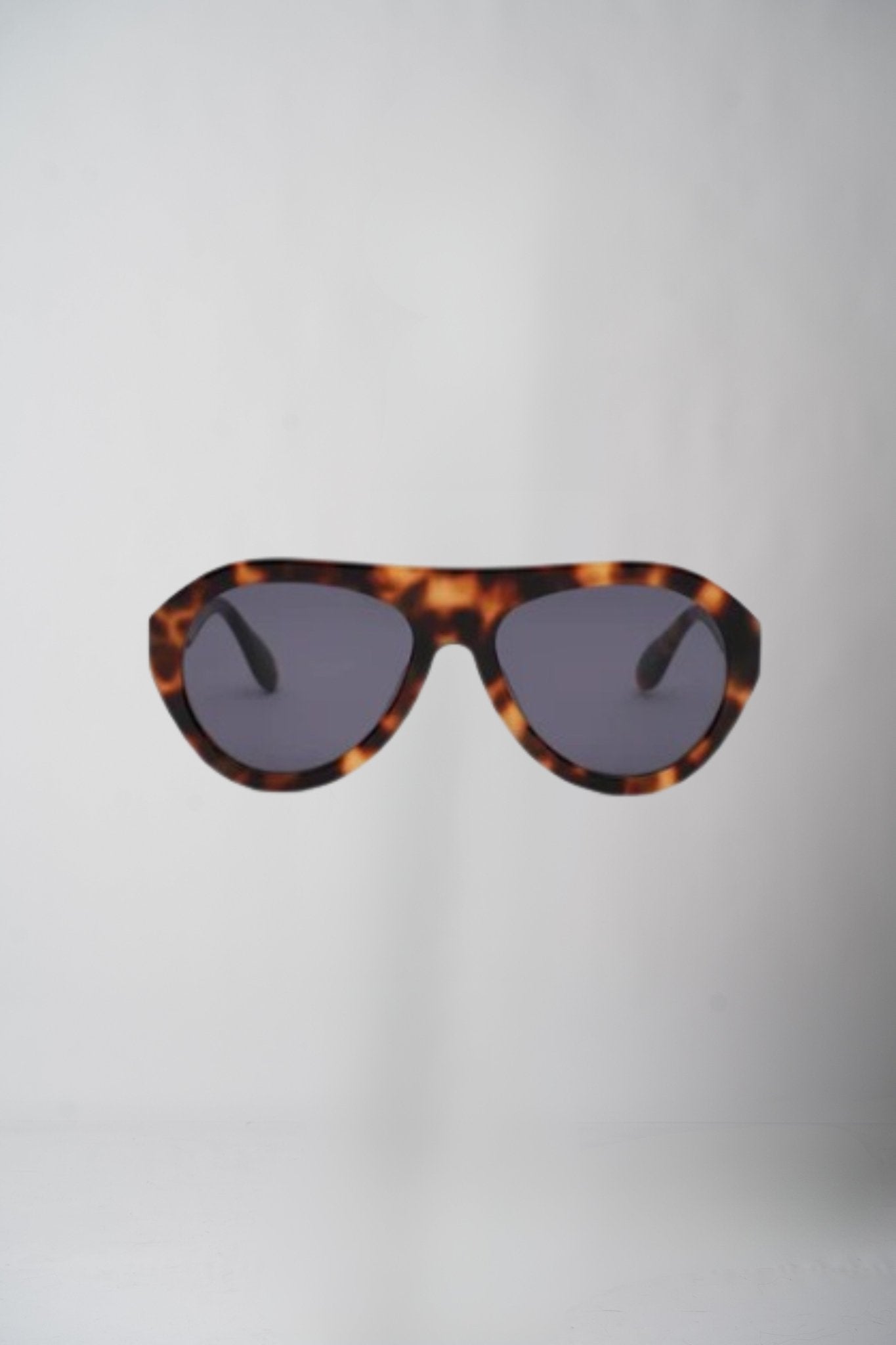 מנומר שחור - C’est Moi