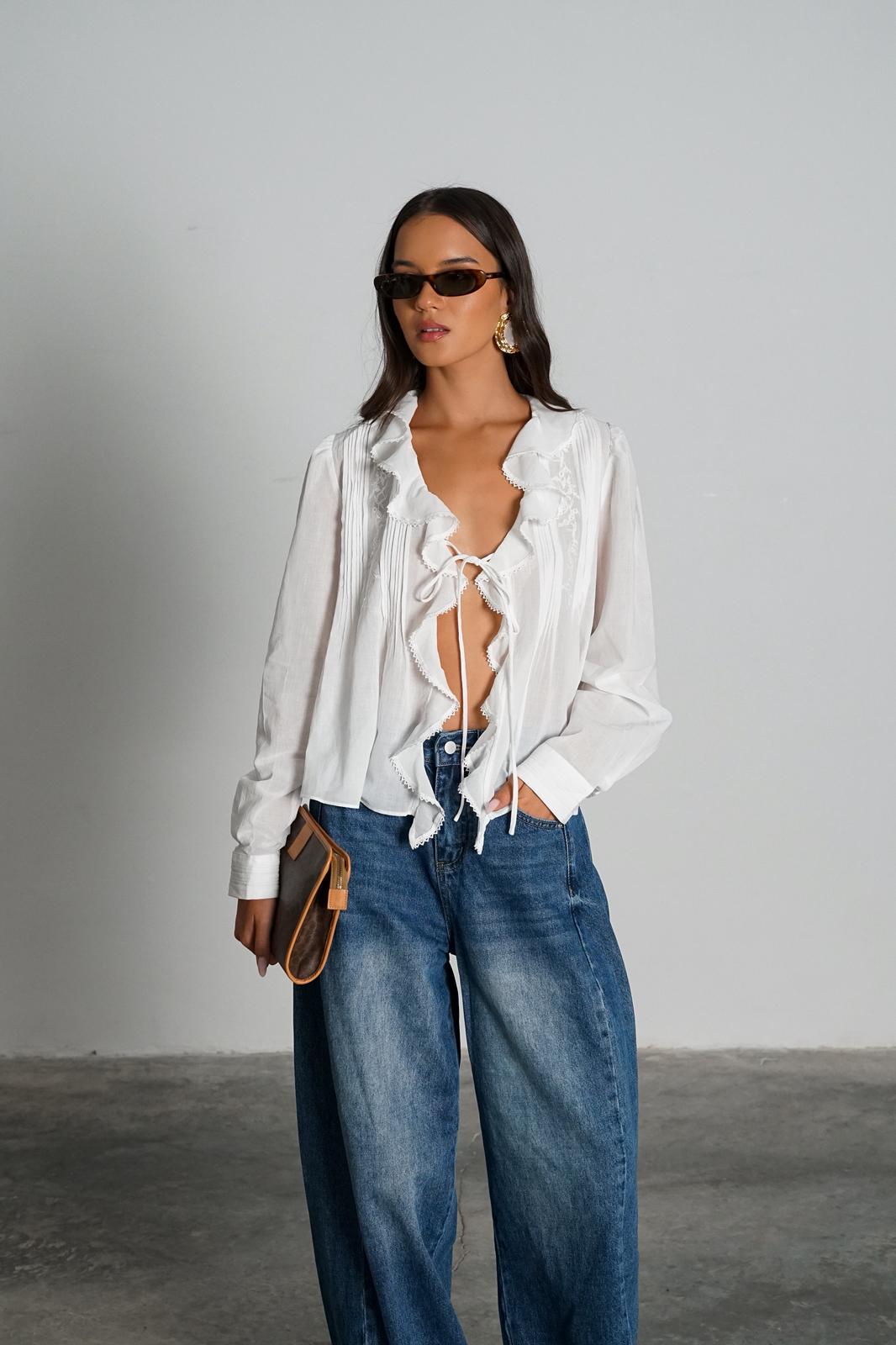 חולצת קרטר לבנה - C’est Moi