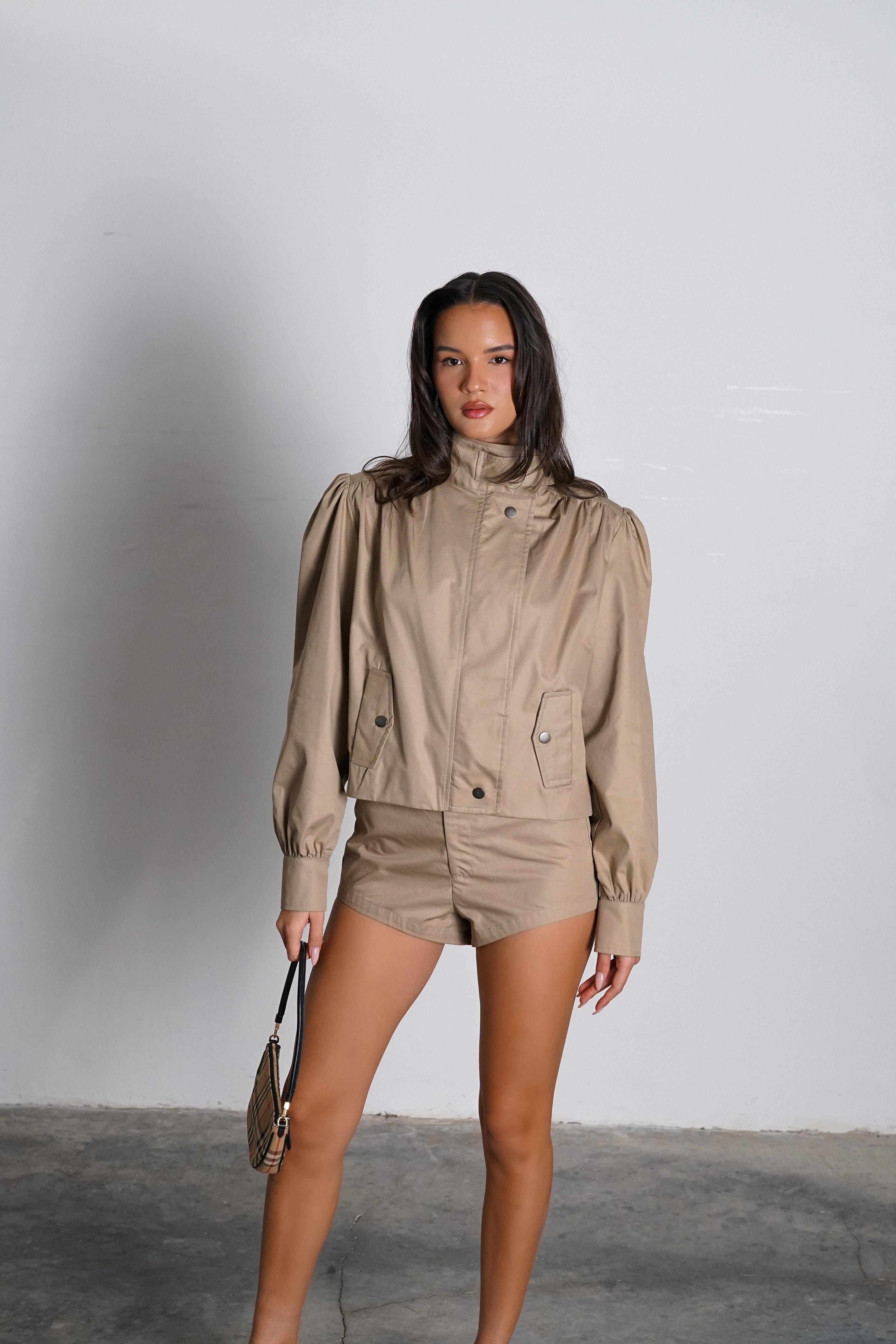 חליפת לירי- בז