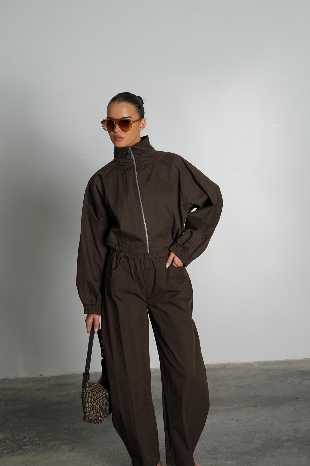 חליפת אסטל חום - C’est Moi